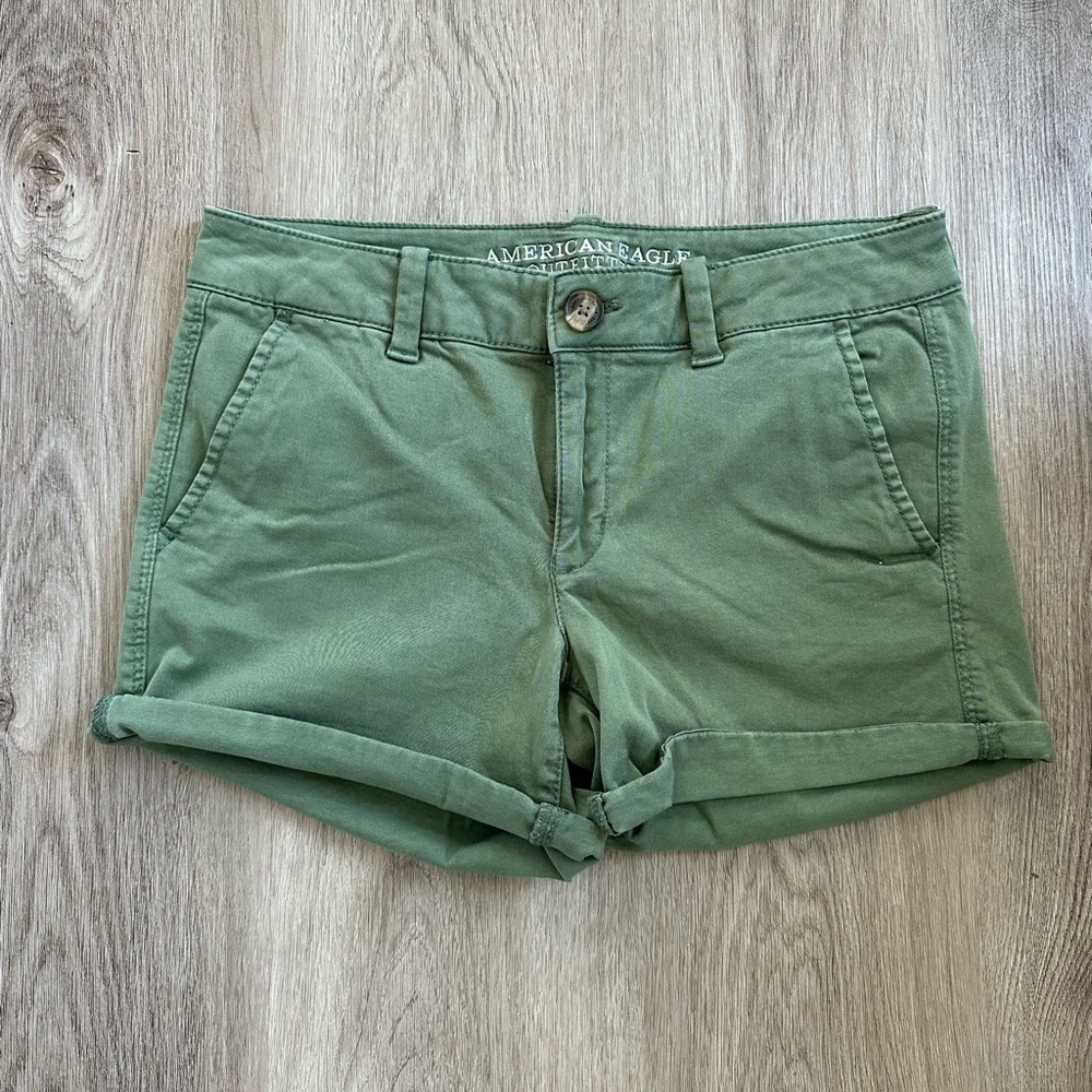 American Eagle Super Stretch Mid Rise Shorts